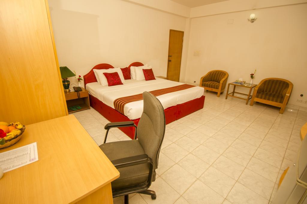 Laurel Hotels Ltd. Dhaka Room photo