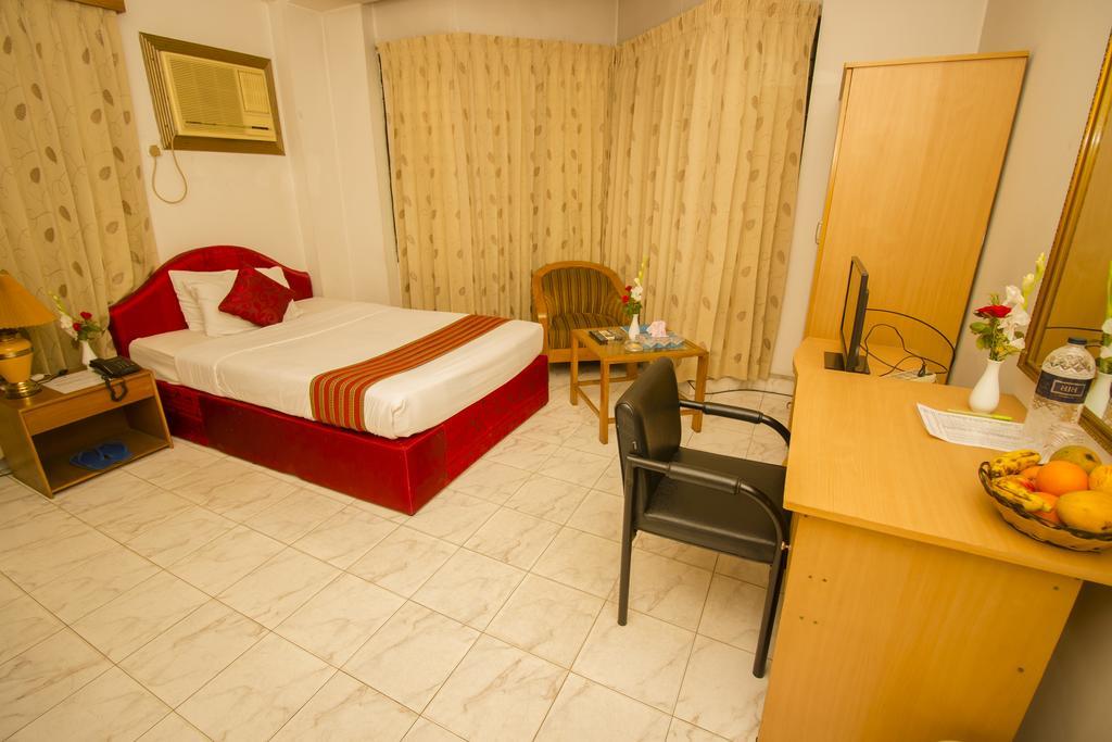 Laurel Hotels Ltd. Dhaka Room photo