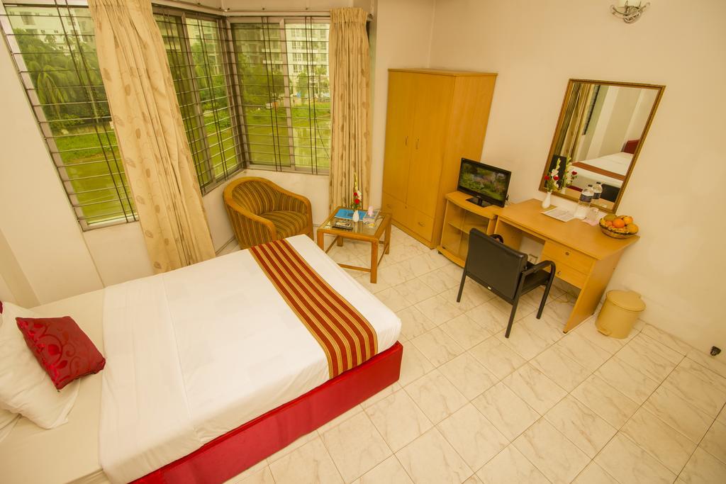 Laurel Hotels Ltd. Dhaka Room photo
